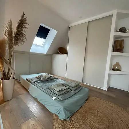Logement Atypique Proche Lac Апартаменты *