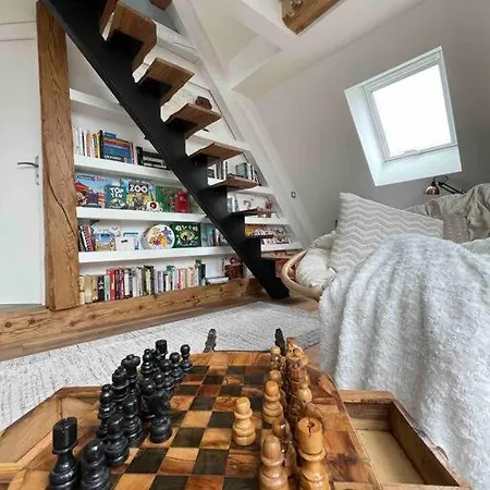 Logement Atypique Proche Lac Апартаменты *
